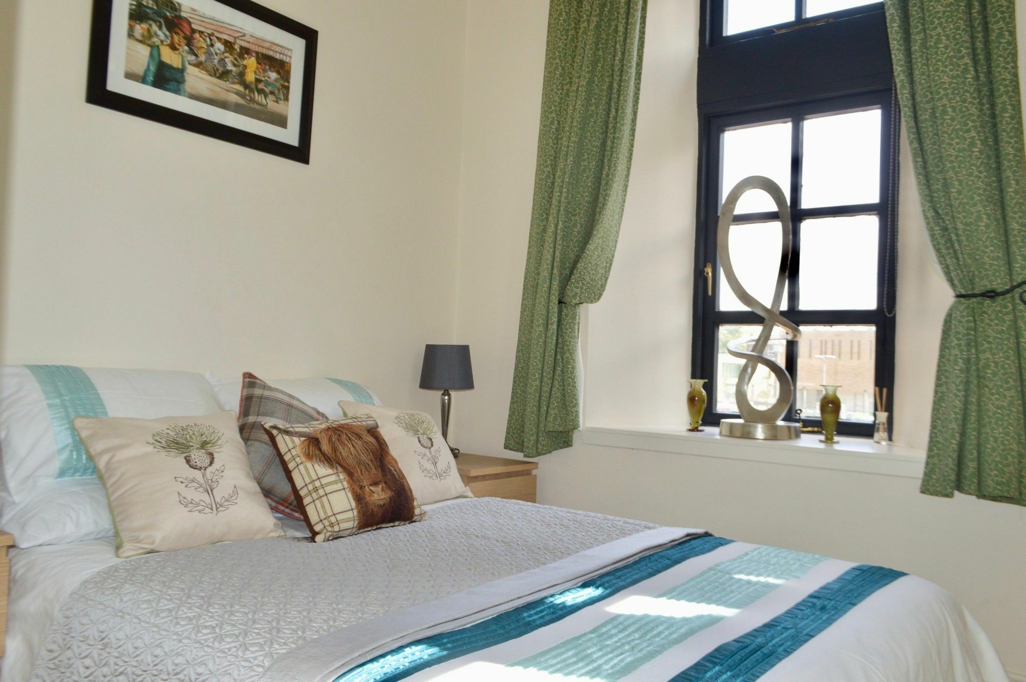 אדינבורו Gorgeous 2 Bedroom Apartment In Converted Church מראה חיצוני תמונה